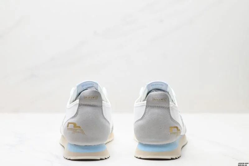 Descente Shoes Durable 3557