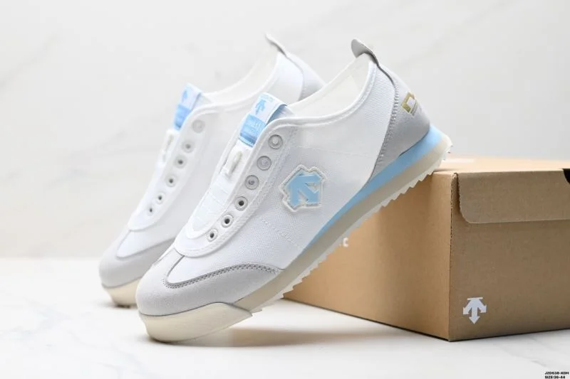 Descente Shoes Durable 3557