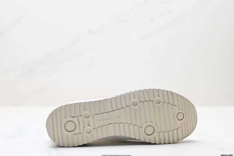 Descente Shoes OdorResistant 3549