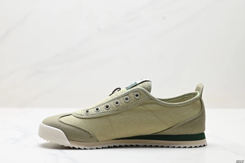 Stretchable Descente Shoes 2527