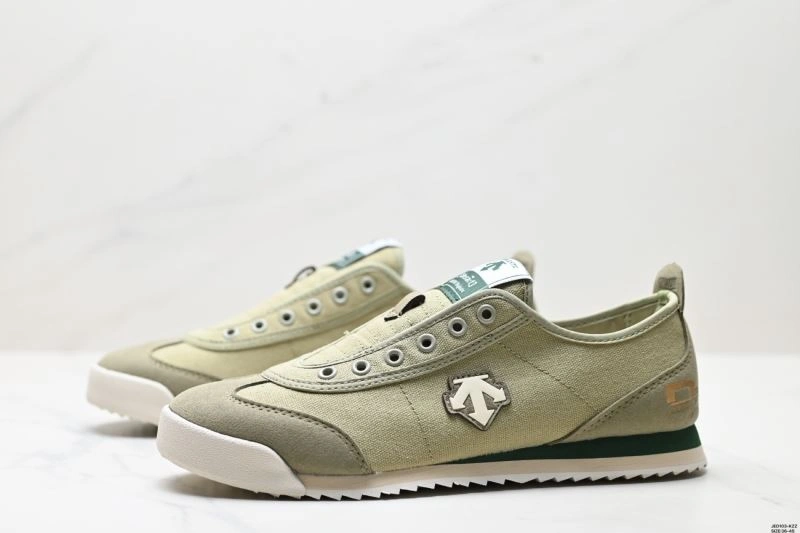 Stretchable Descente Shoes 2527