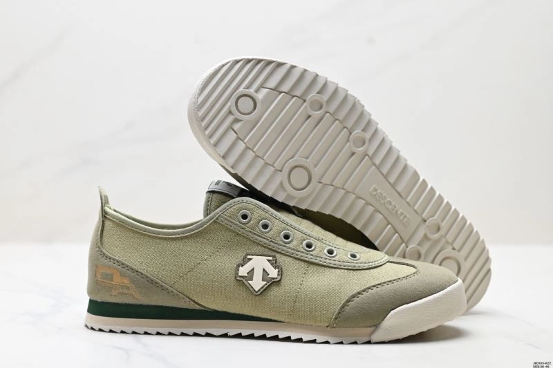 Stretchable Descente Shoes 2527