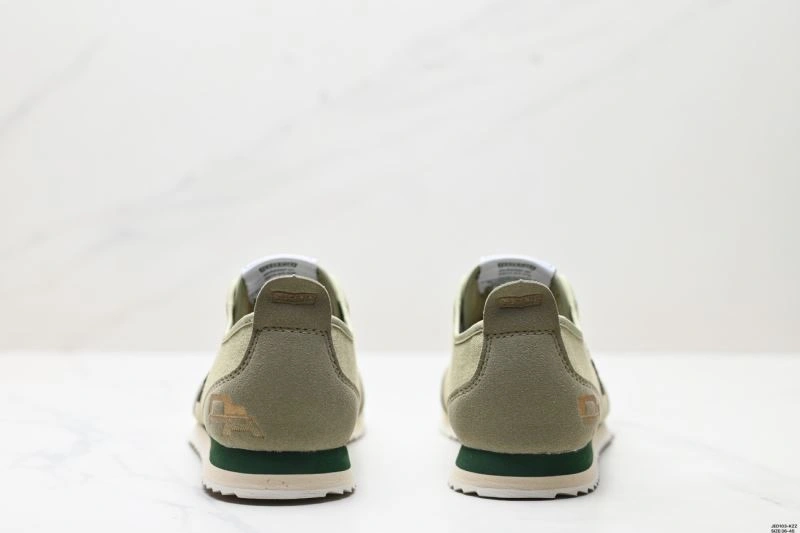Stretchable Descente Shoes 2527