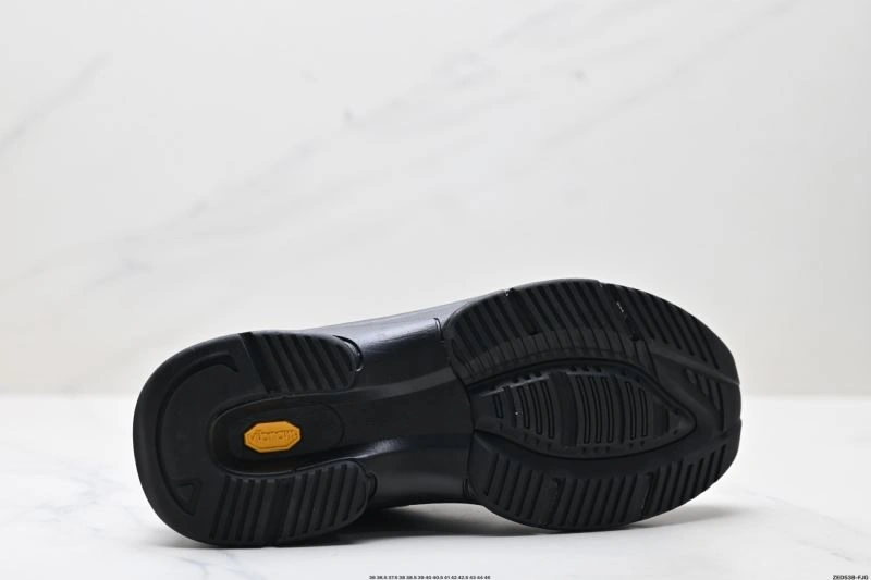 Descente Shoes Upgraded 2510