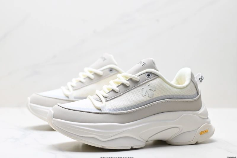 Breathable Descente Shoes 2508