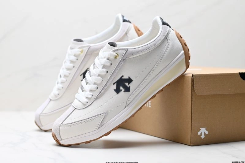 Affordable Descente Shoes 2561