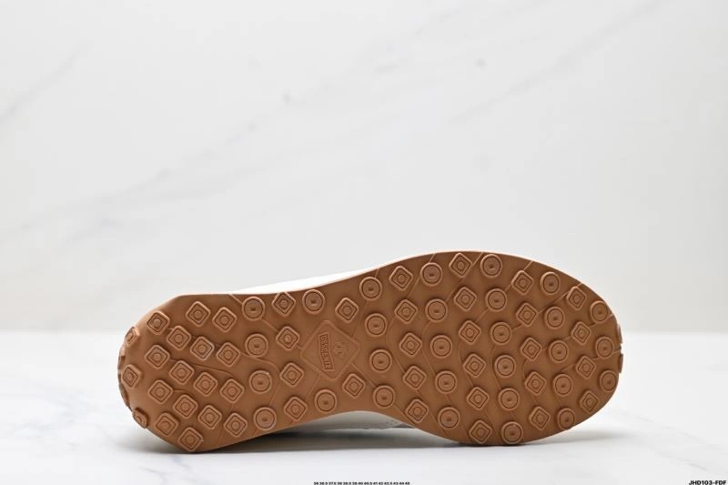 Affordable Descente Shoes 2561