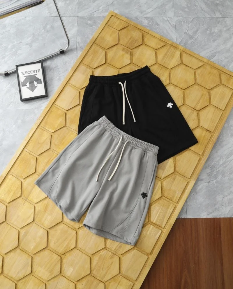 Sophisticated Descente Short Pants 163022