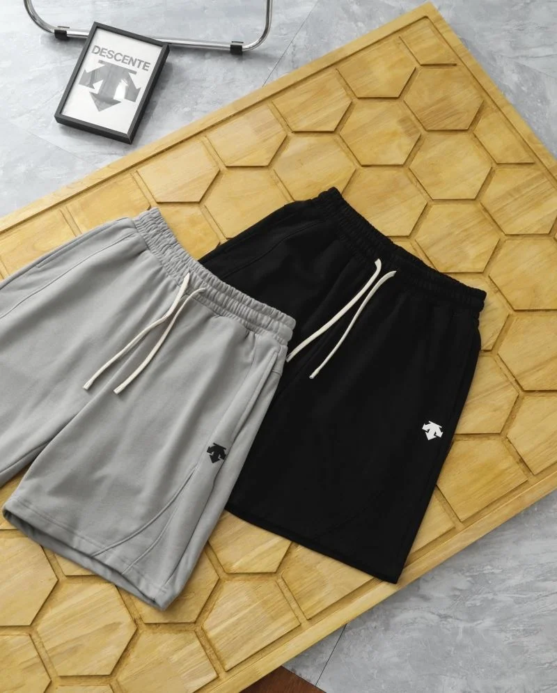 Sophisticated Descente Short Pants 163022