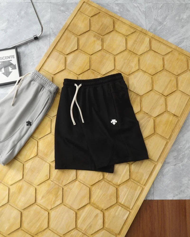 Sophisticated Descente Short Pants 163022