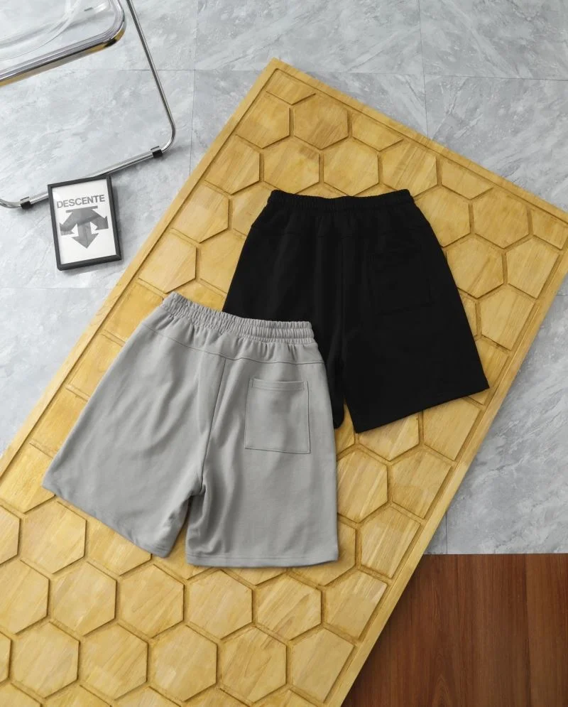 Sophisticated Descente Short Pants 163022