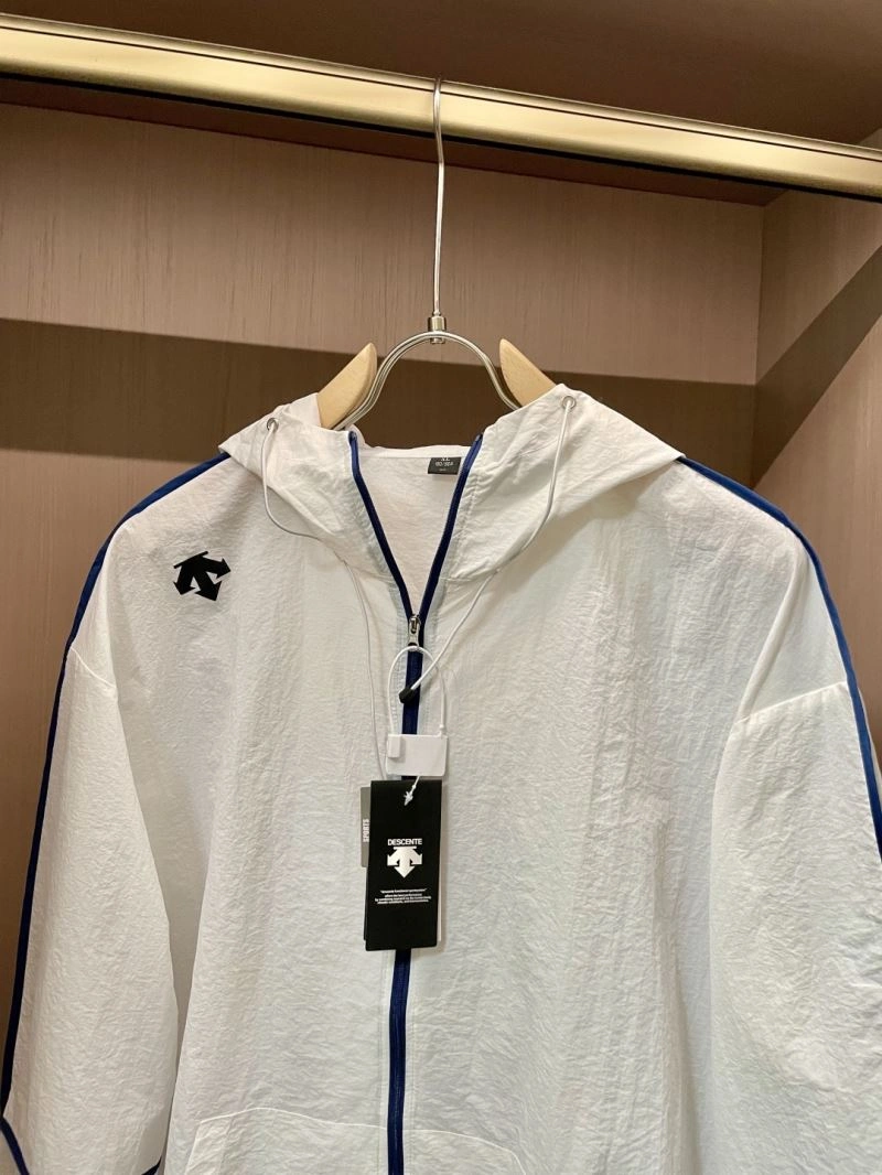 Unique Descente Sunscreen Jacket 160833