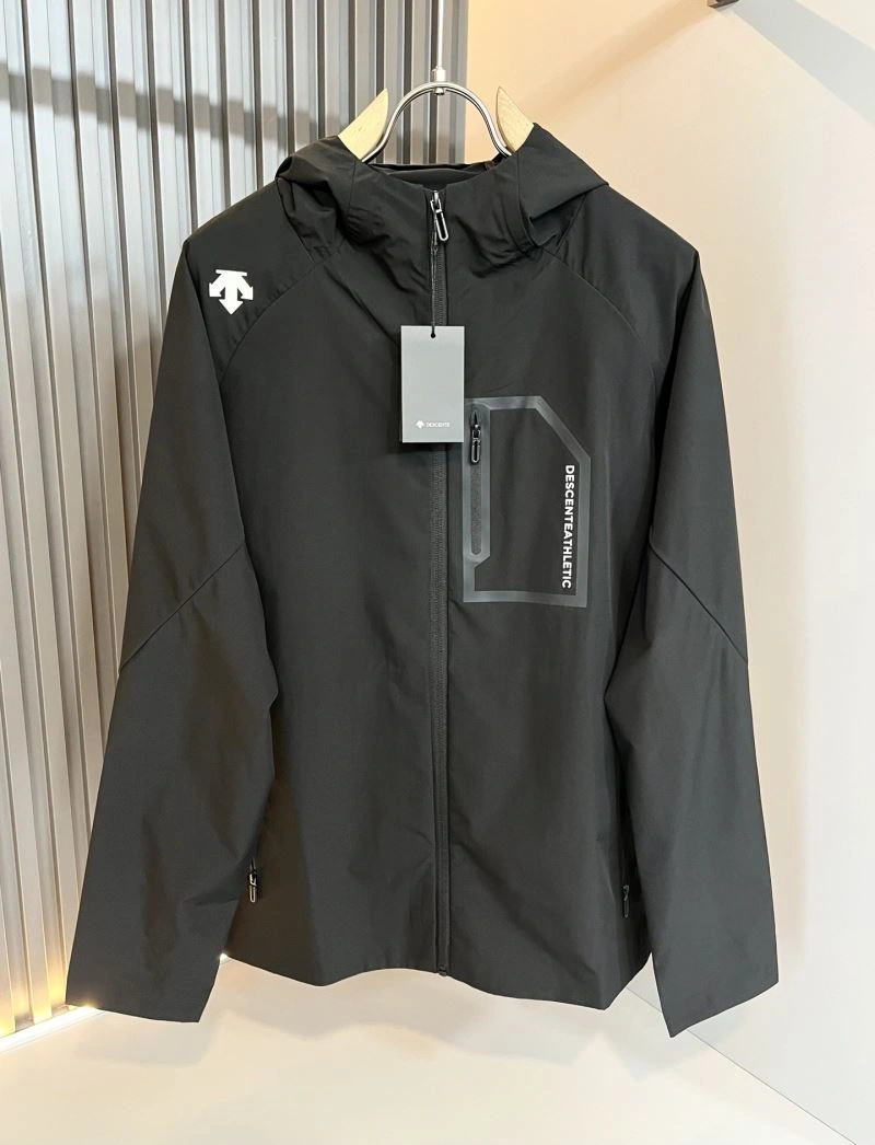 Contemporary Descente Sunscreen Jacket 159654