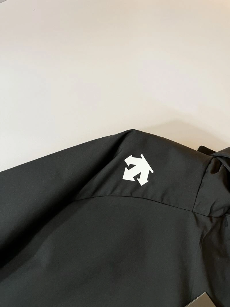 Contemporary Descente Sunscreen Jacket 159654