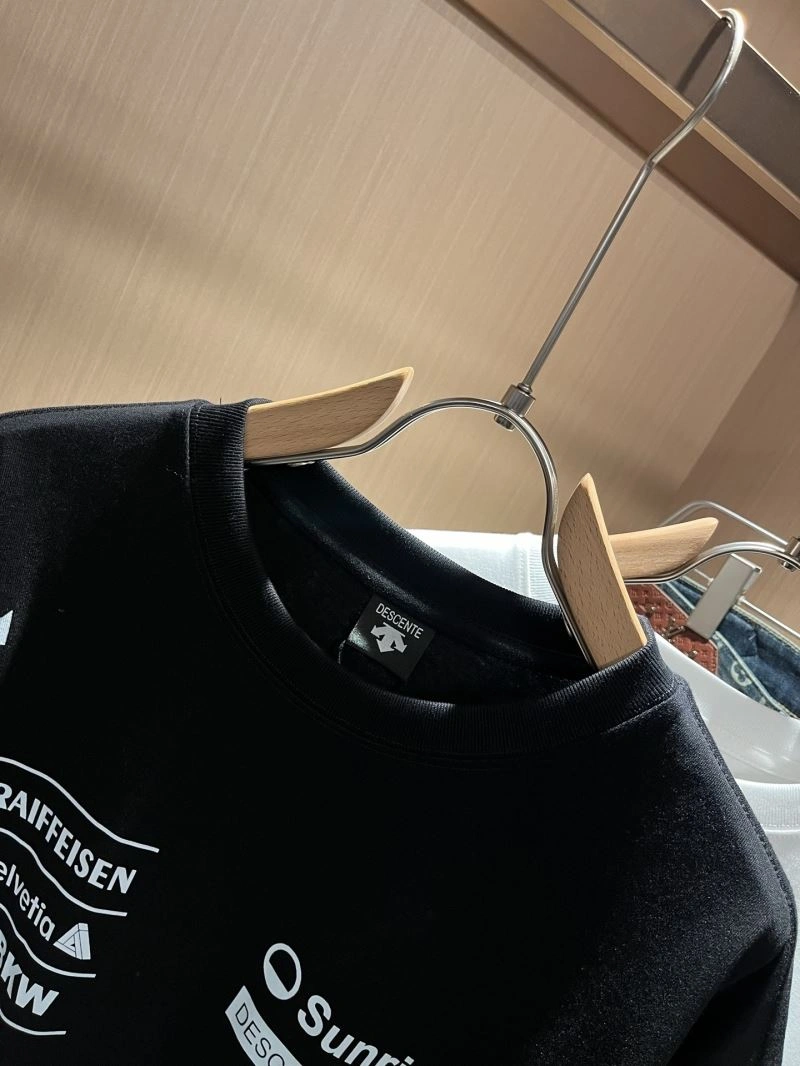 Descente T-Shirts Premium 161885