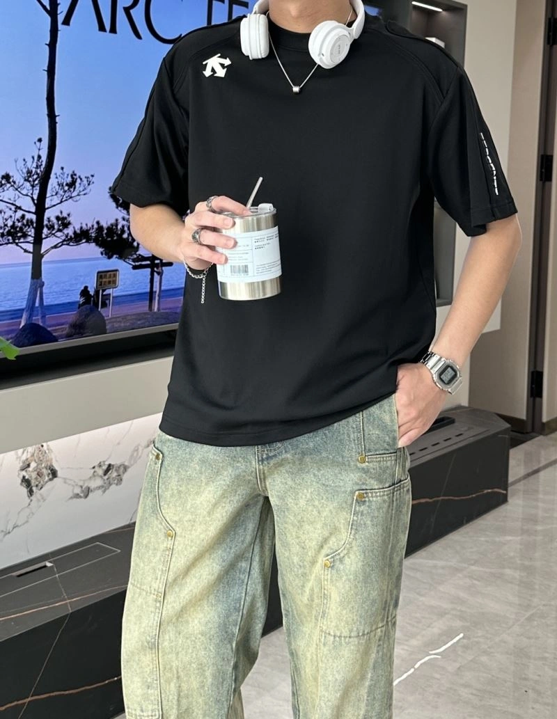 Upgraded Descente T-Shirts 160867