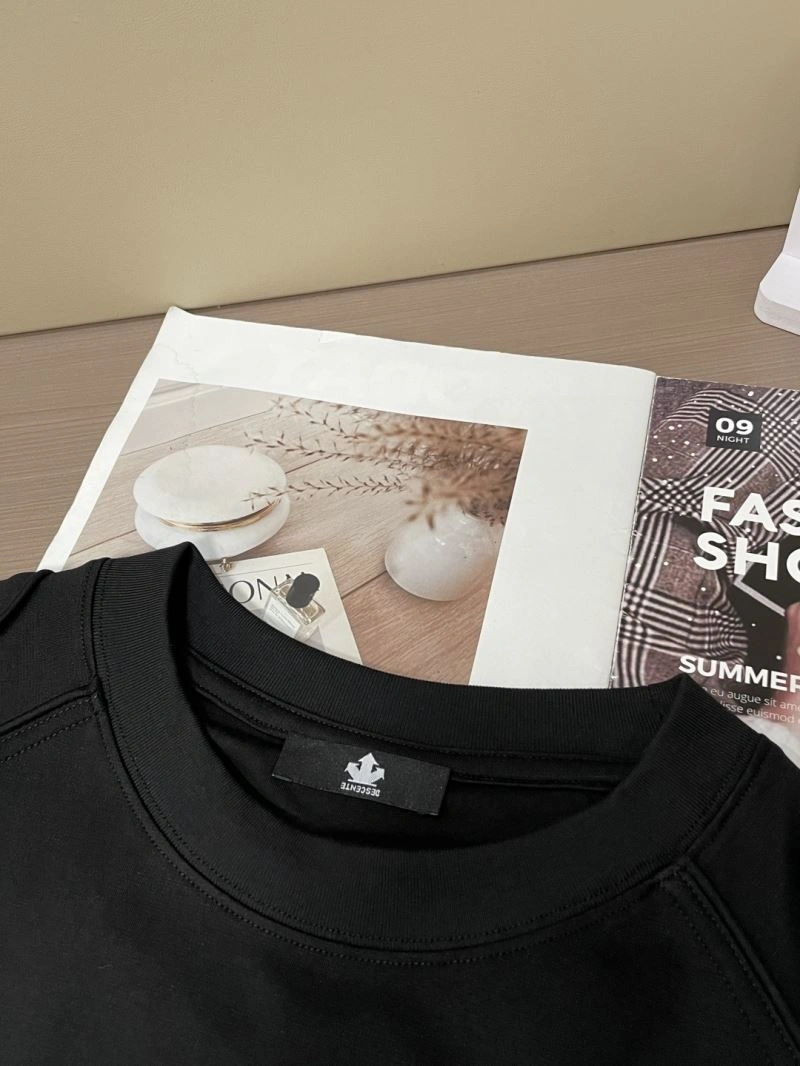 Upgraded Descente T-Shirts 160867