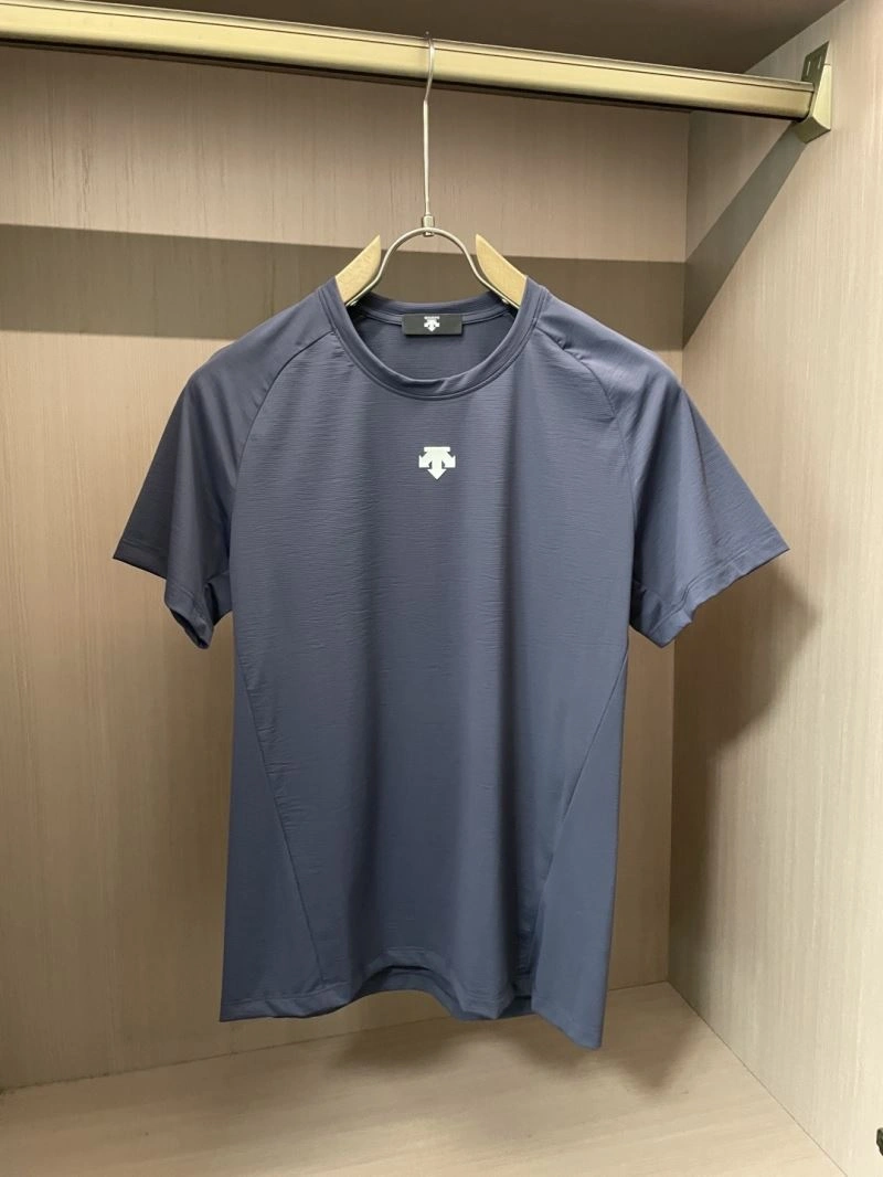 Descente T-Shirts Reliable 160819