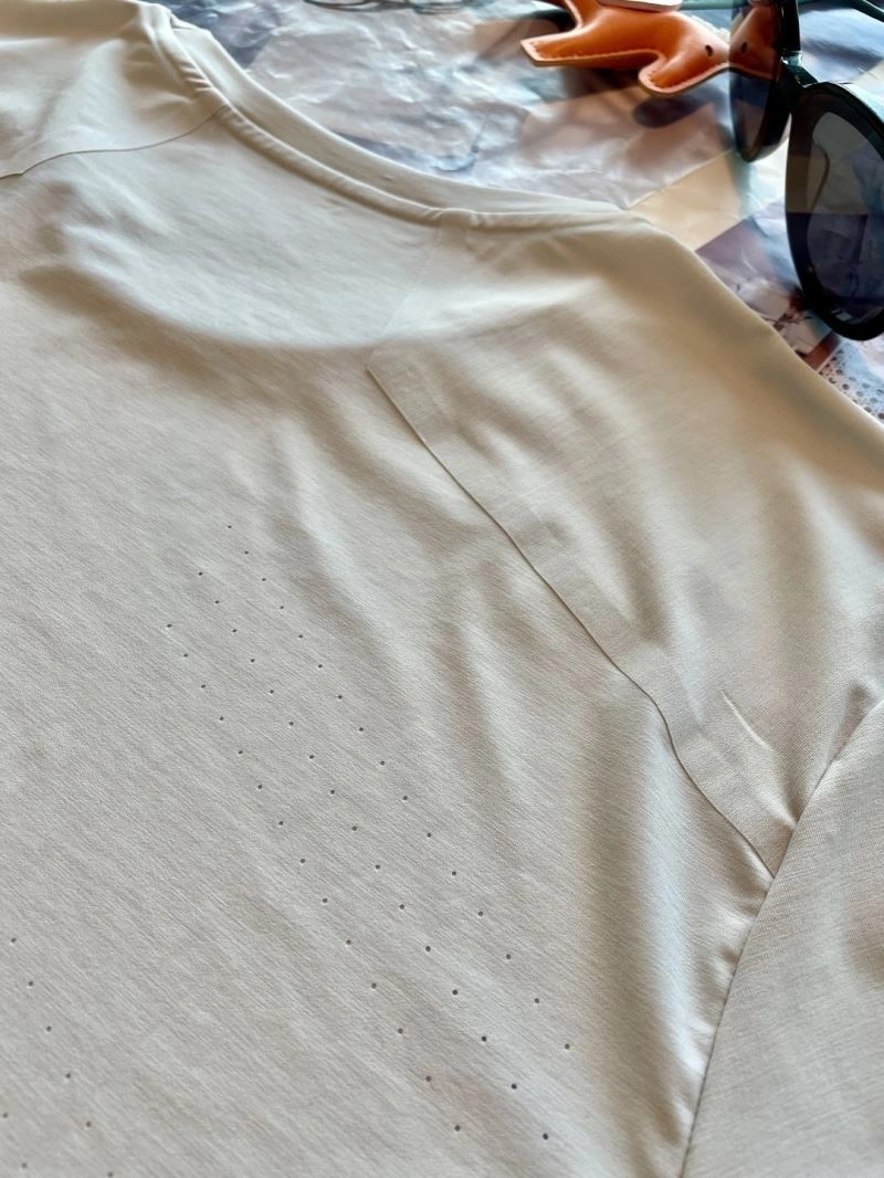 Descente T-Shirts Unique 160814