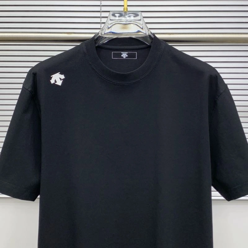 Sophisticated Descente T-Shirts 160811