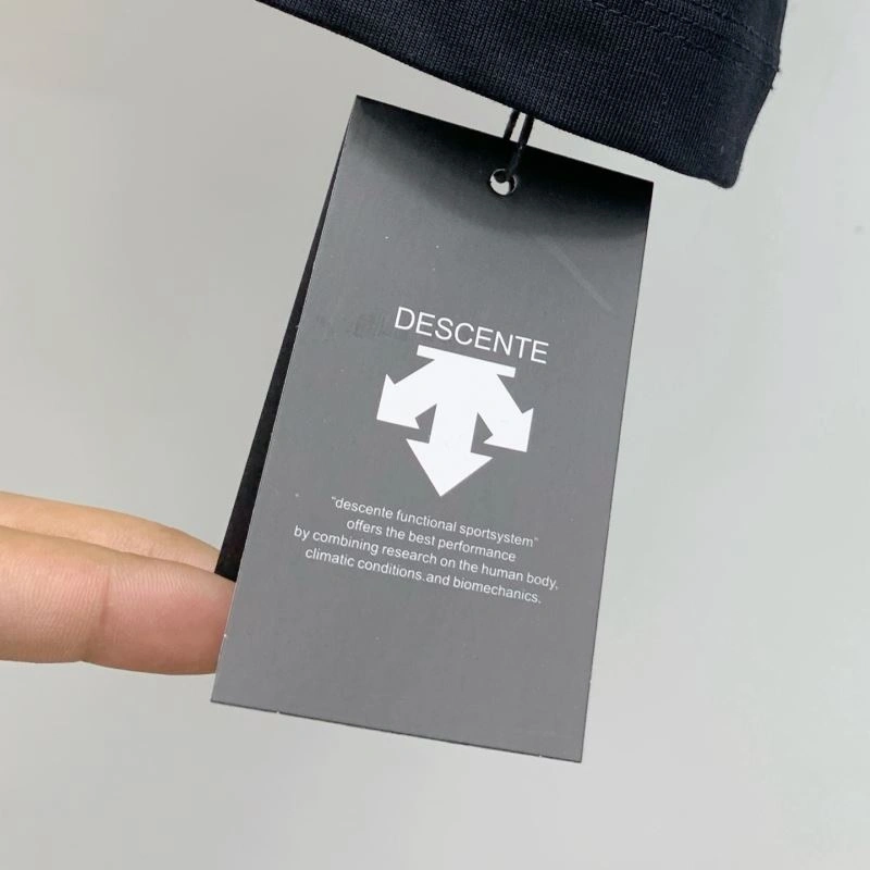 Sophisticated Descente T-Shirts 160811