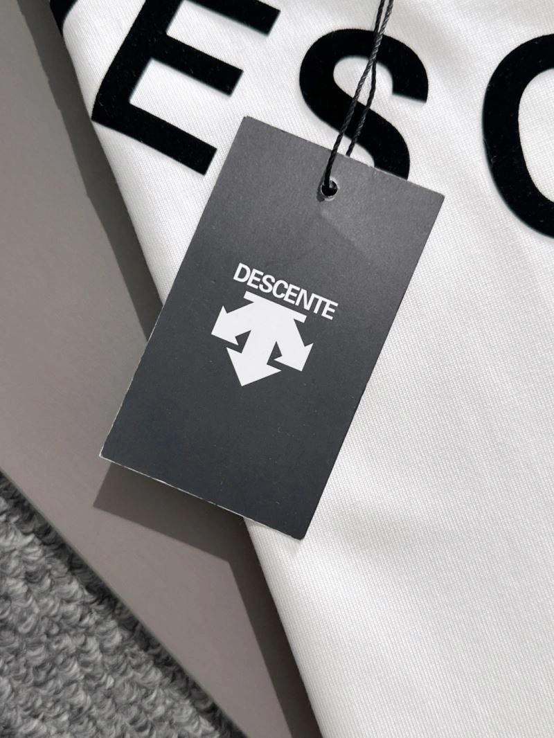 Descente T-Shirts Neat 160808