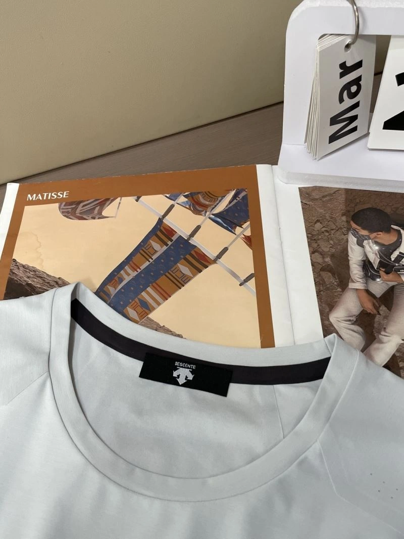 Descente T-Shirts Upgraded 159650