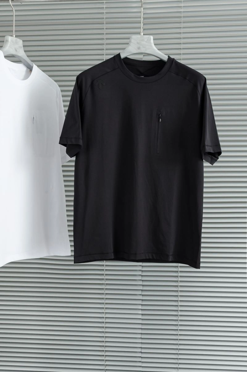UrbanStyle Descente T-Shirts 159737