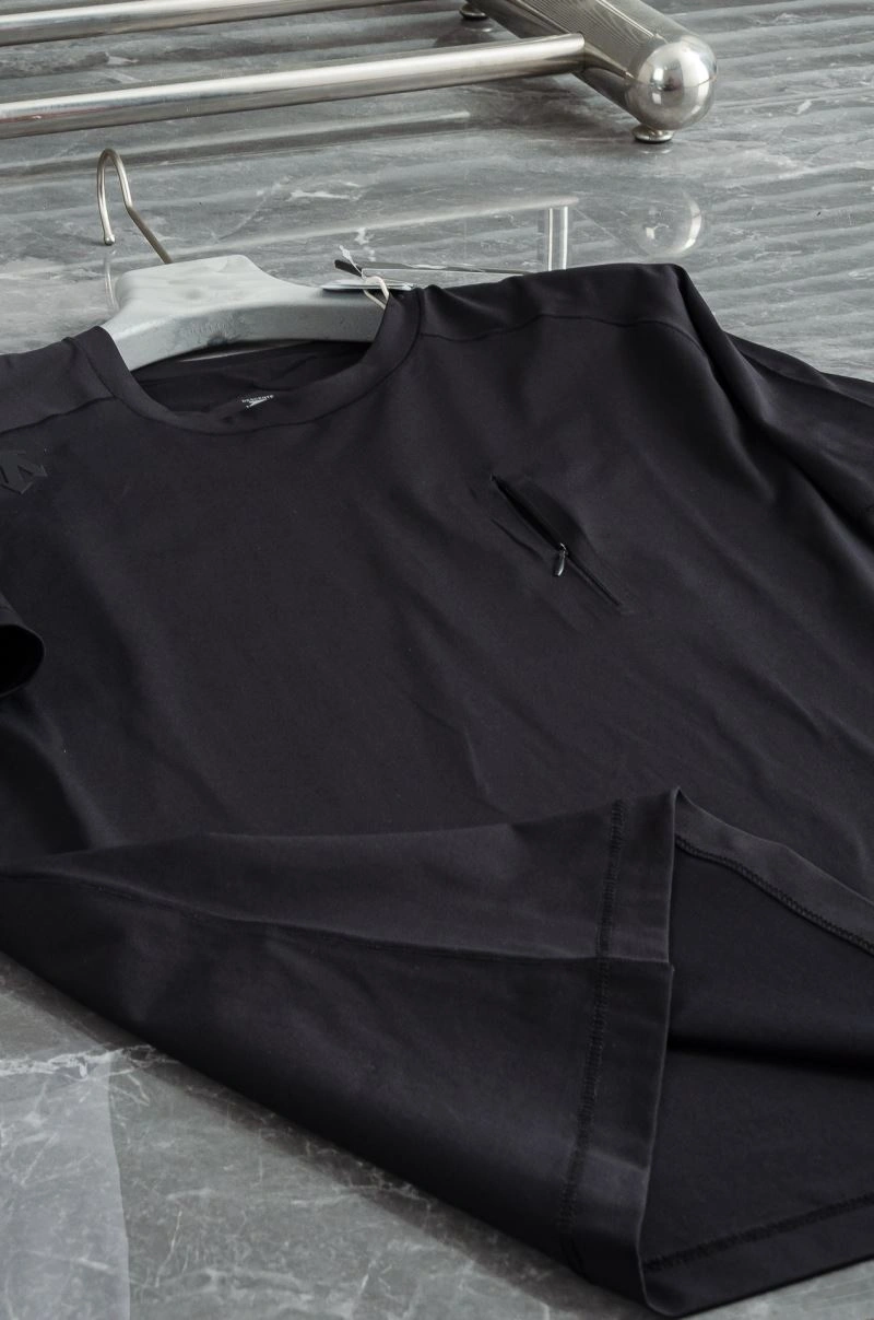 UrbanStyle Descente T-Shirts 159737