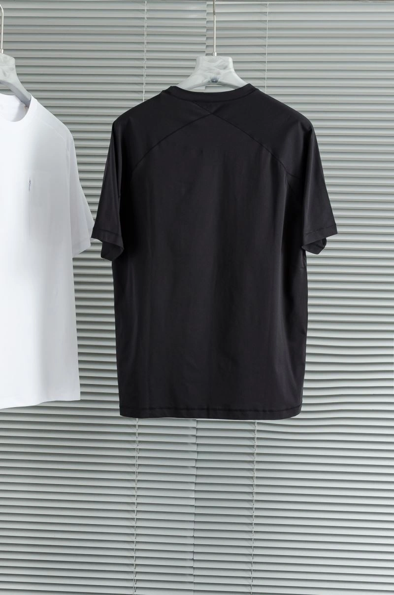 UrbanStyle Descente T-Shirts 159737