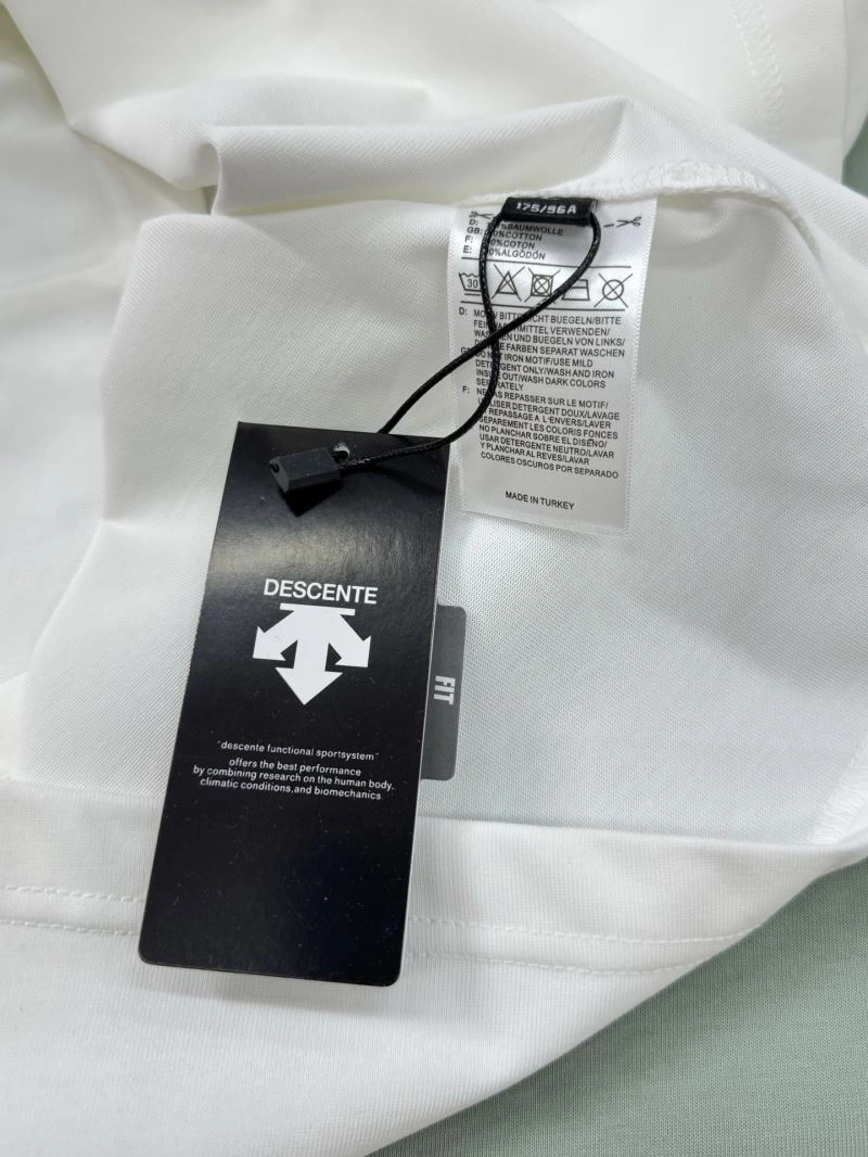 Descente T-Shirts SportInspired 158588