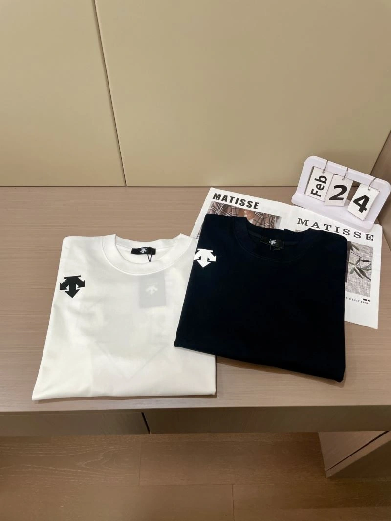 Descente T-Shirts Chic 158591