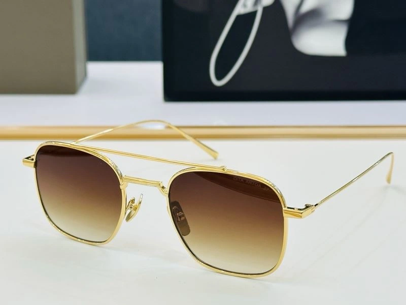 RelaxedFit Dita Sunglasses 279078