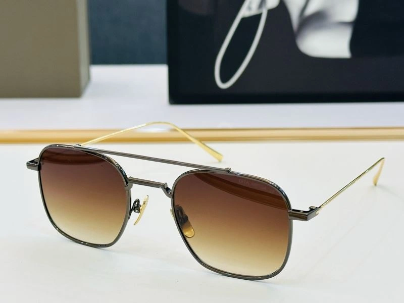 RelaxedFit Dita Sunglasses 279078