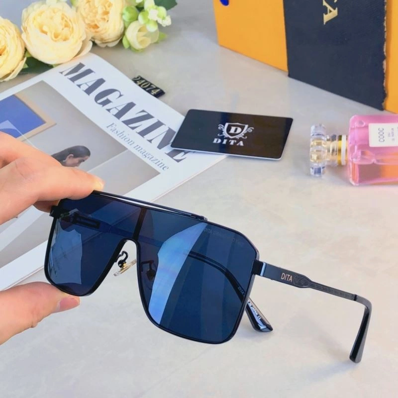 FashionForward Dita Sunglasses 279102