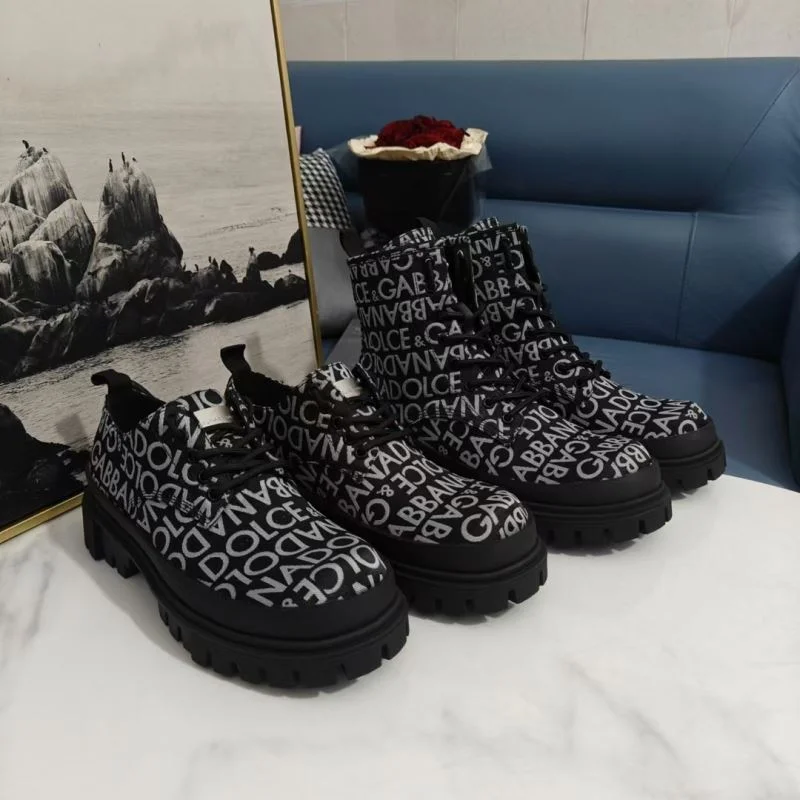 Minimalist Dolce Gabbana Boots 22936