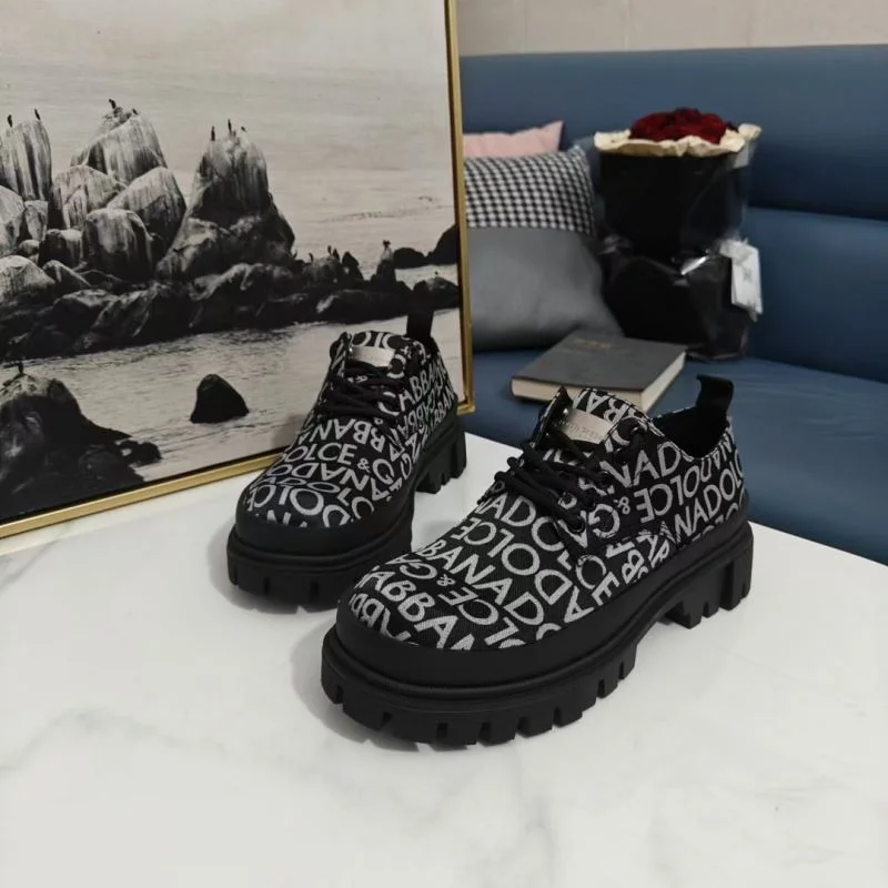 Minimalist Dolce Gabbana Boots 22936