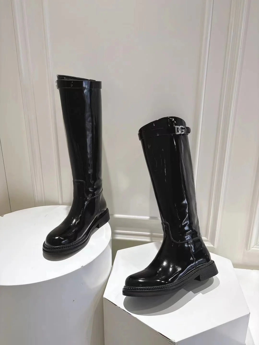 Dolce Gabbana Boots Attractive 23020