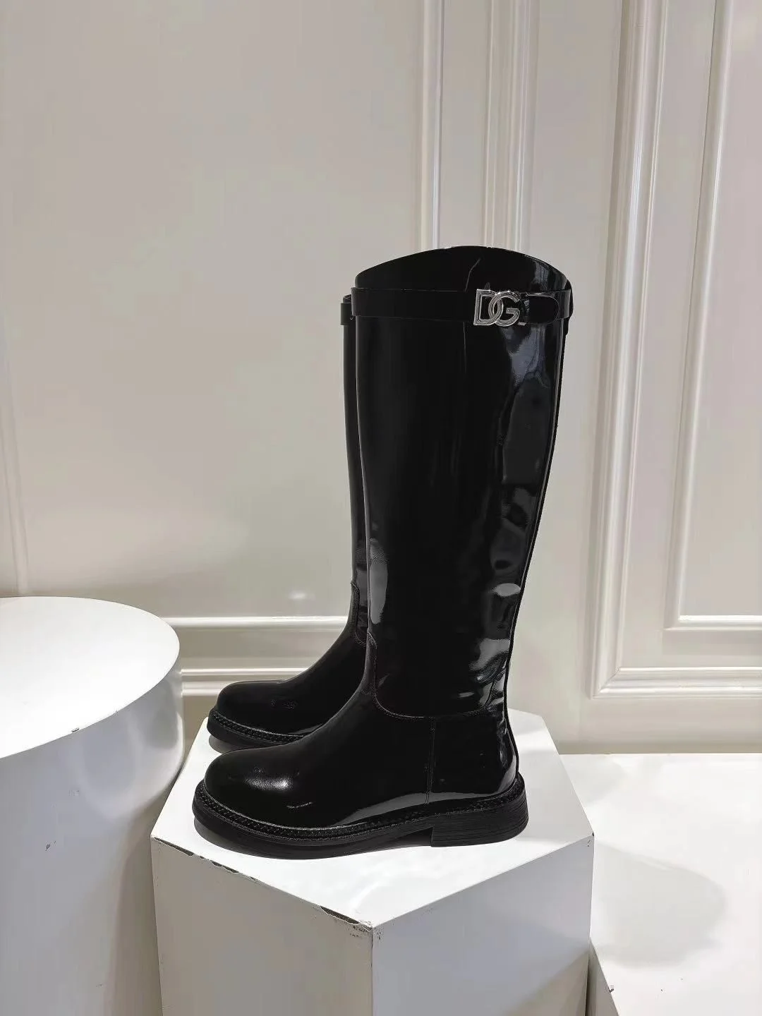 Dolce Gabbana Boots Attractive 23020