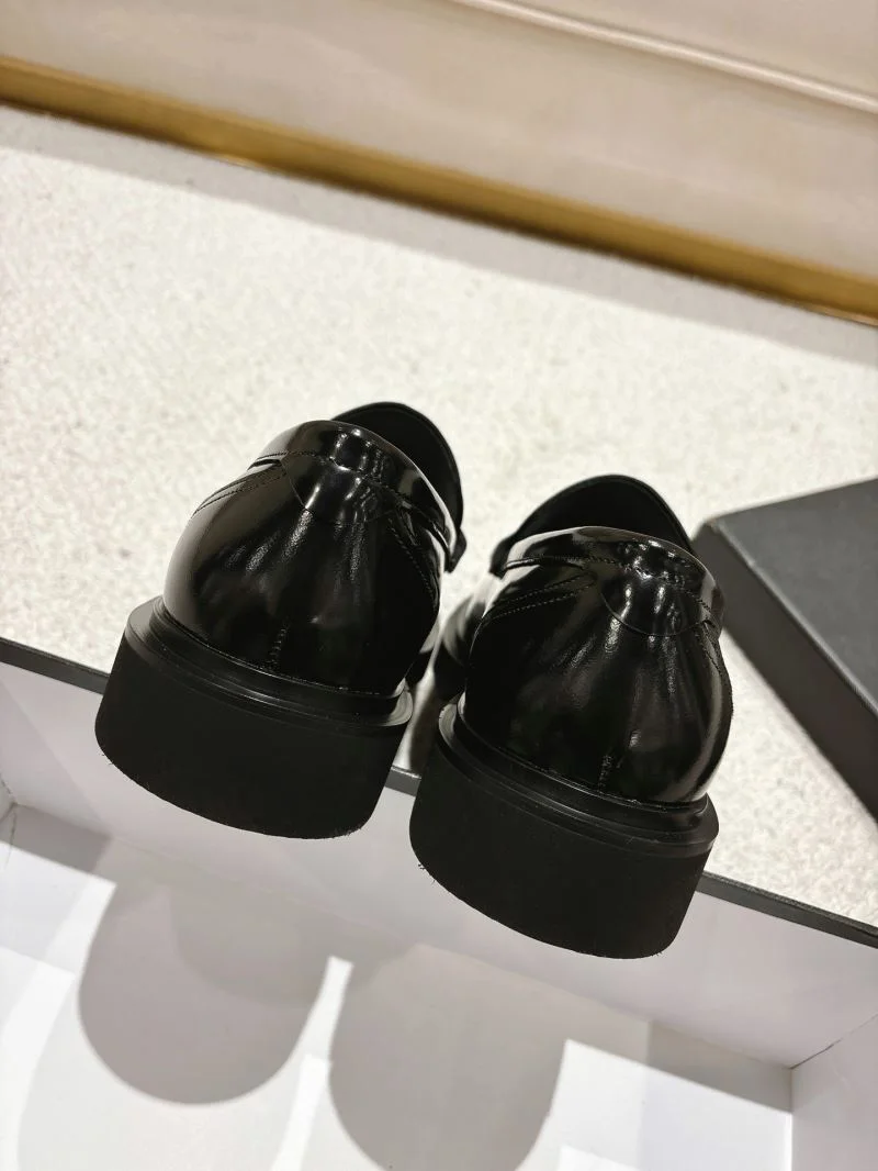 Resilient Dolce Gabbana Business Shoes 23180