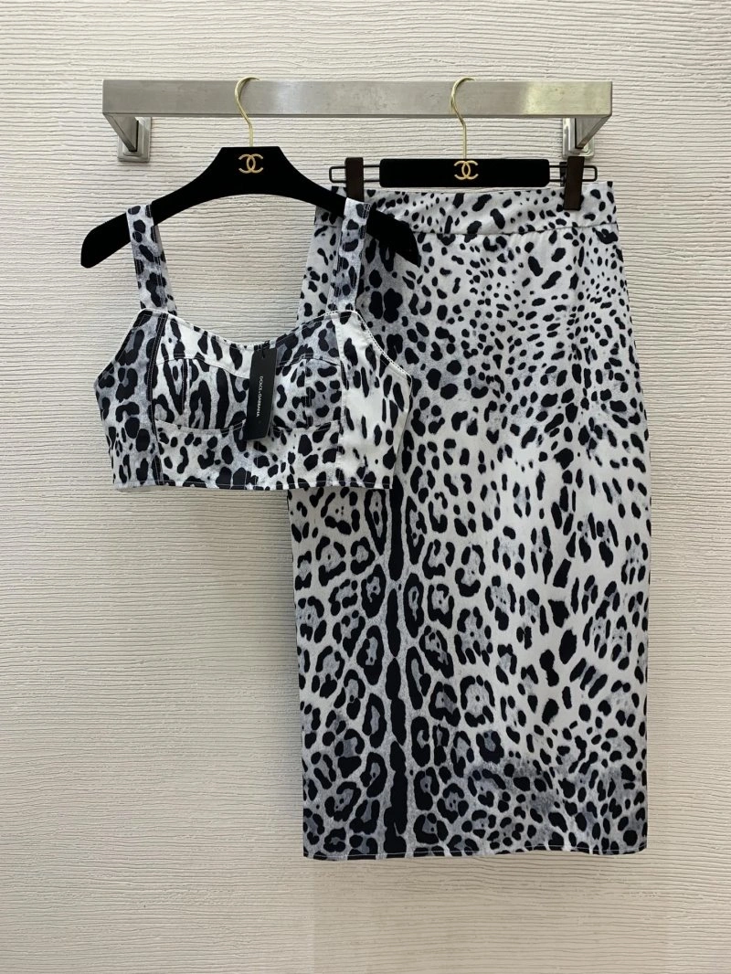 Elegant Dolce Gabbana Dress Suits 119299