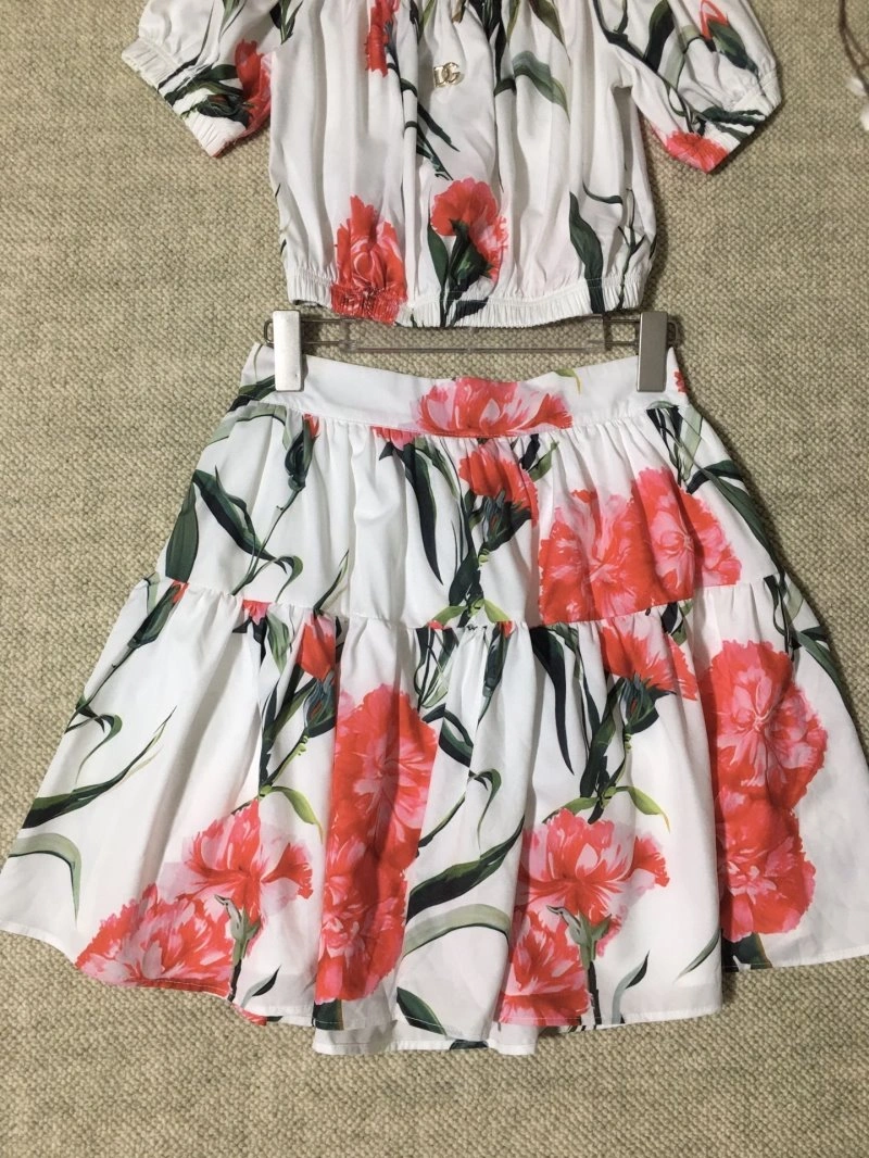 Chic Dolce Gabbana Dress Suits 119301