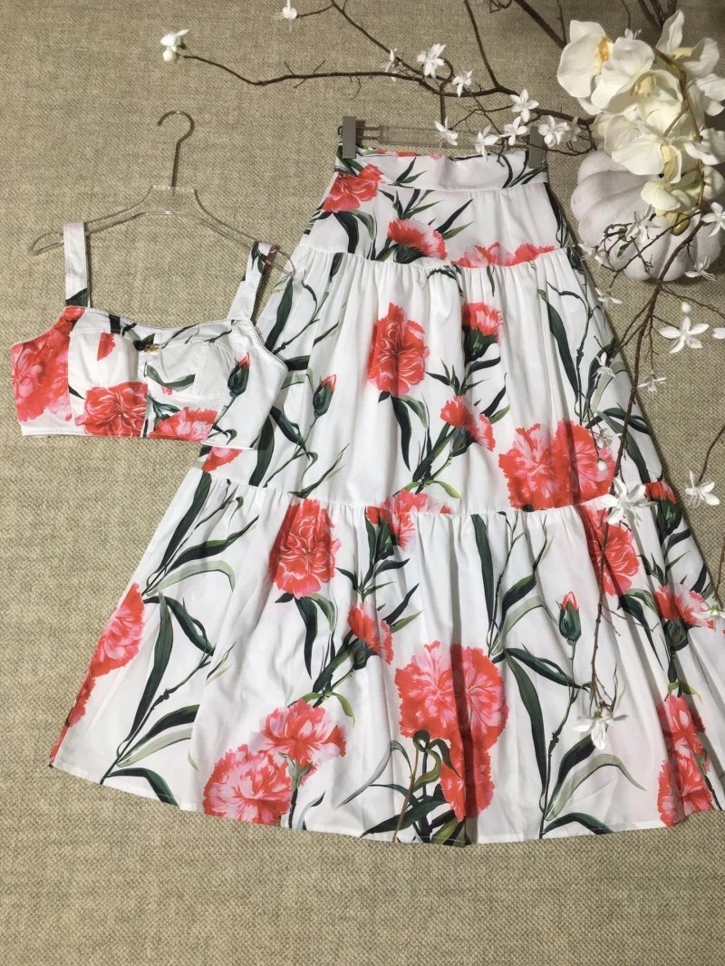 Elegant Dolce Gabbana Dress Suits 119298