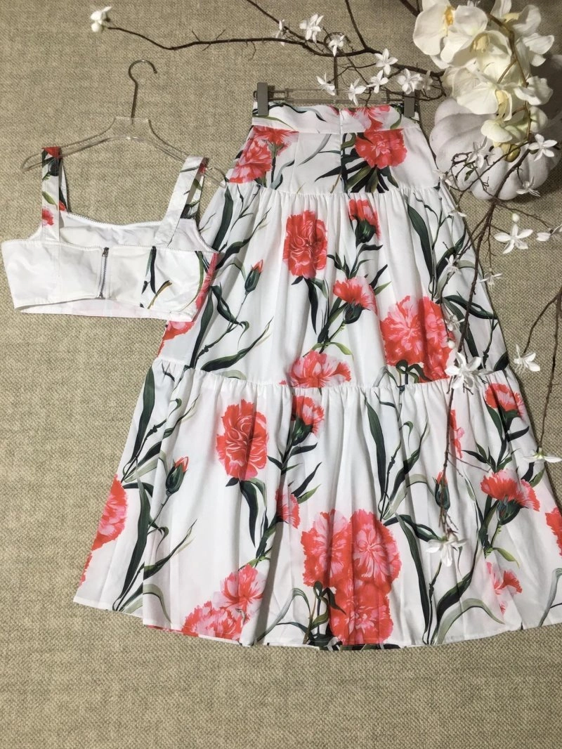 Elegant Dolce Gabbana Dress Suits 119298