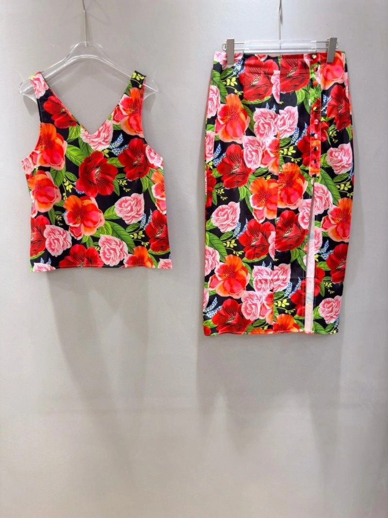 Classic Dolce Gabbana Dress Suits 119289