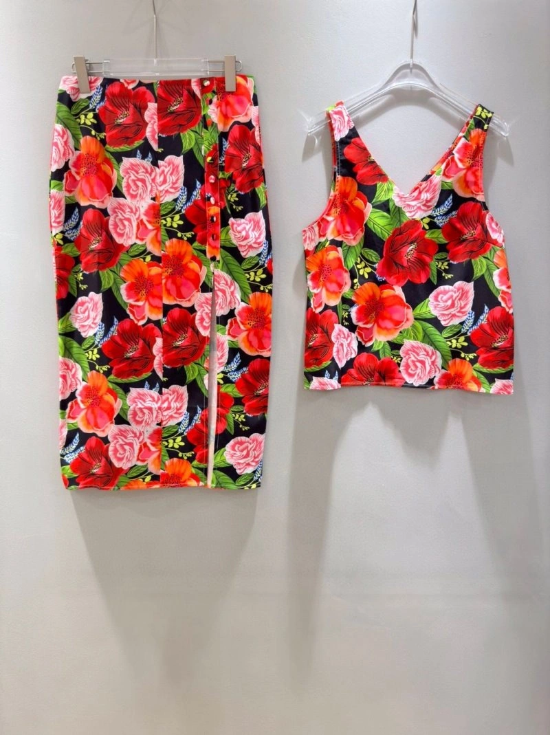 Classic Dolce Gabbana Dress Suits 119289