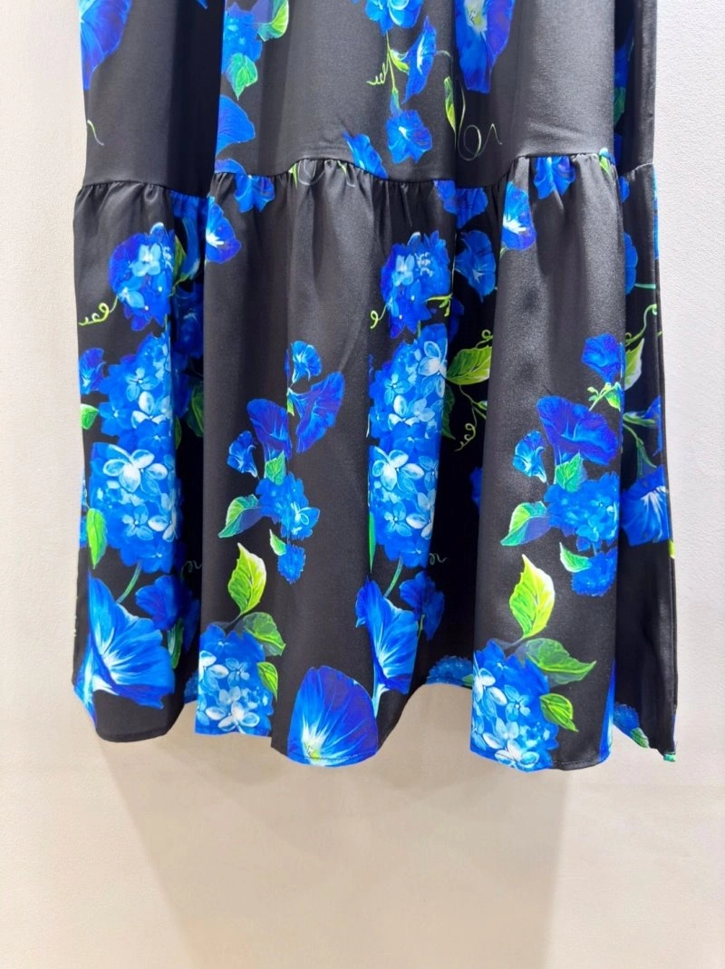 Fashionable Dolce Gabbana Dress Suits 119286