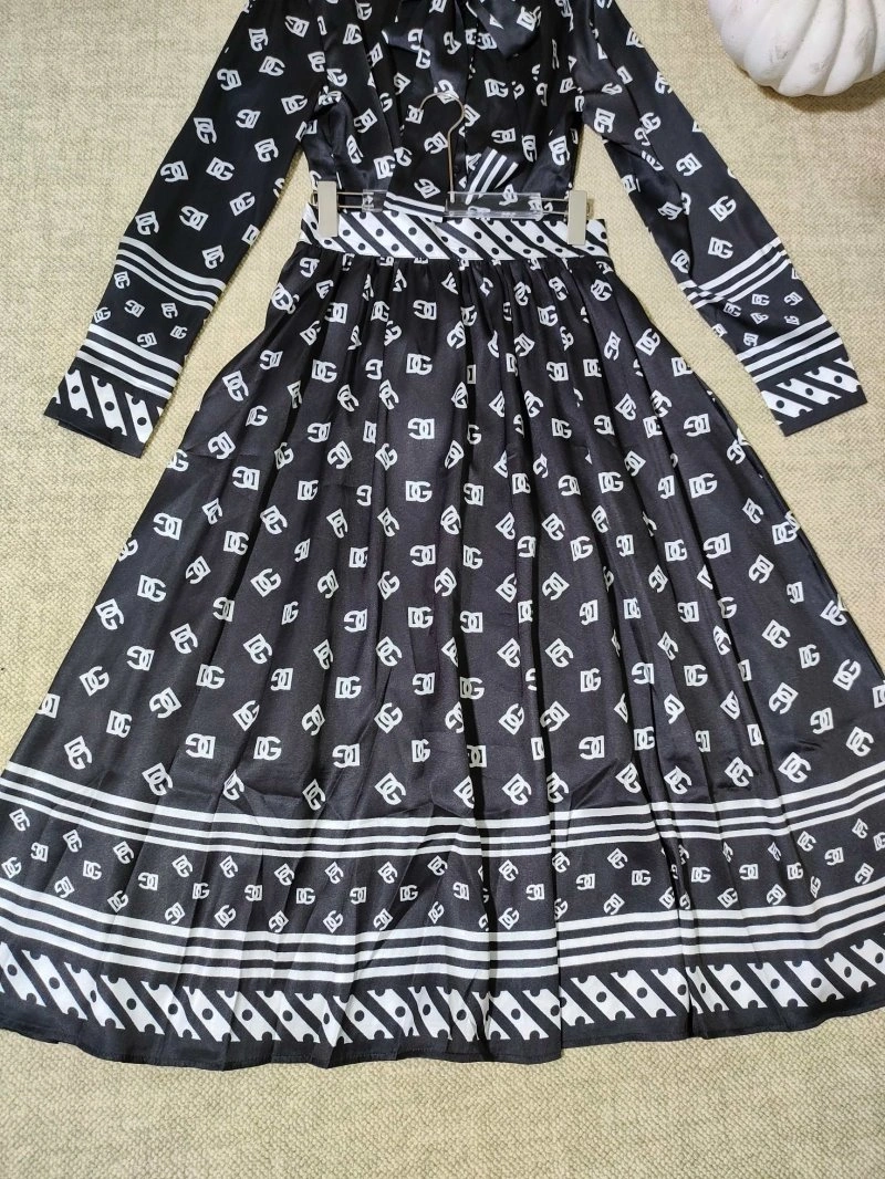 Colorful Dolce Gabbana Dress Suits 119280