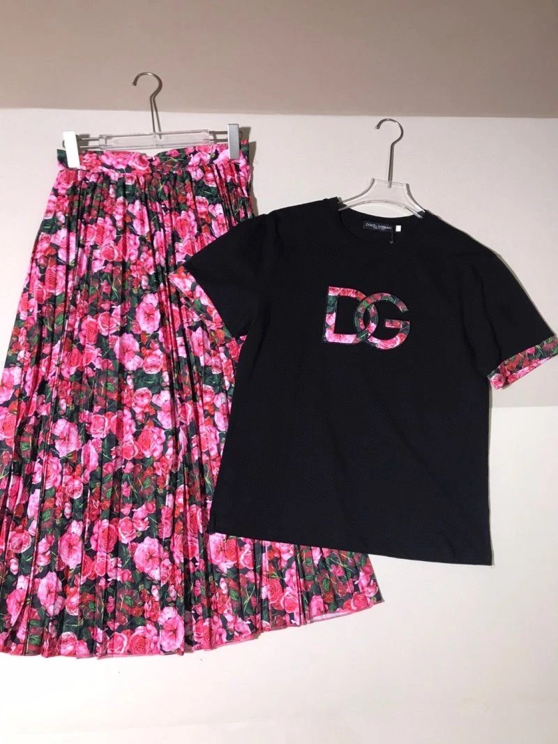 Elegant Dolce Gabbana Dress Suits 119237