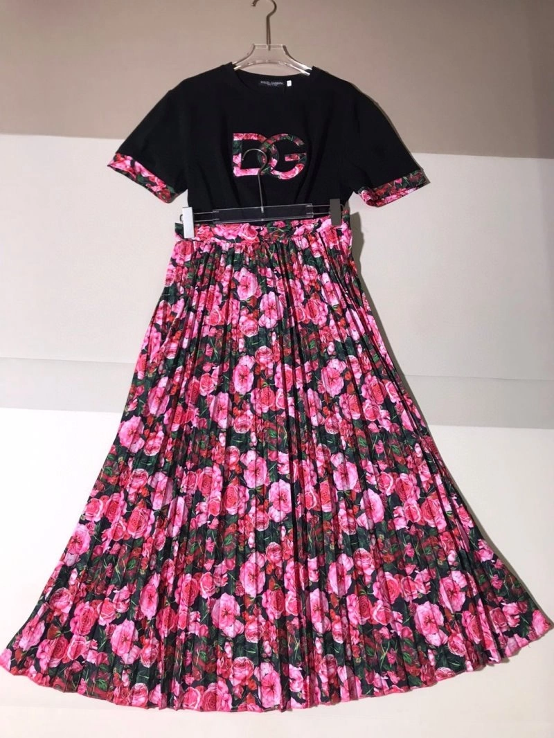 Elegant Dolce Gabbana Dress Suits 119237